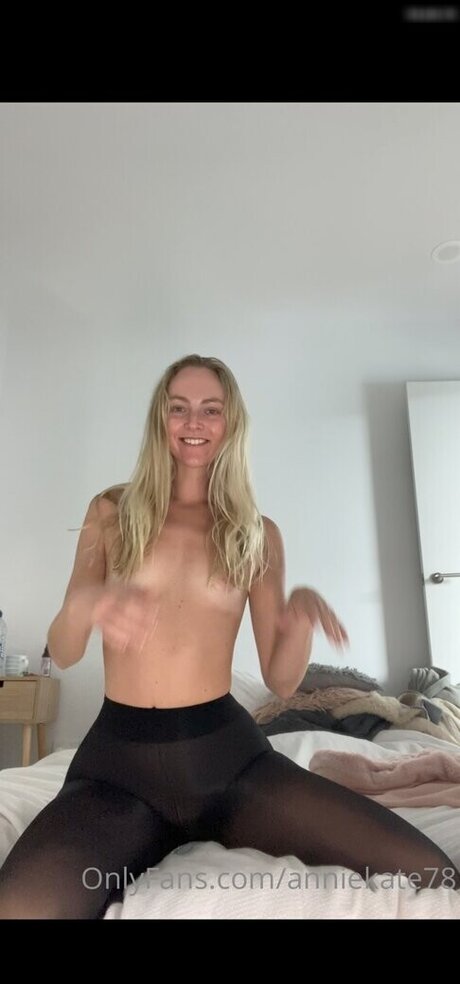 Annie Knight ポルノスター 素敵 写真