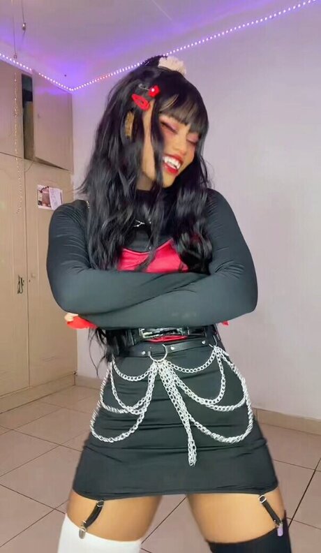 ポケモン オンリーファン セクシー 画像