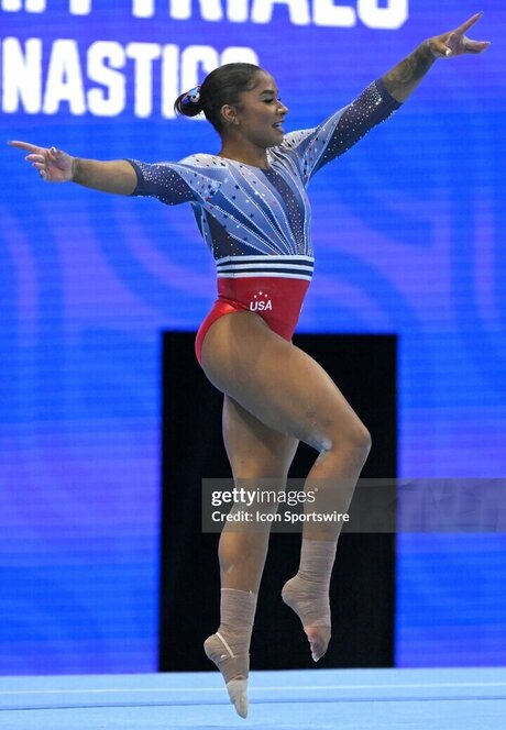 Jordan Chiles セクシー女優 画像