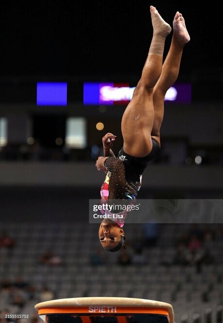 Jordan Chiles ポルノスター 写真