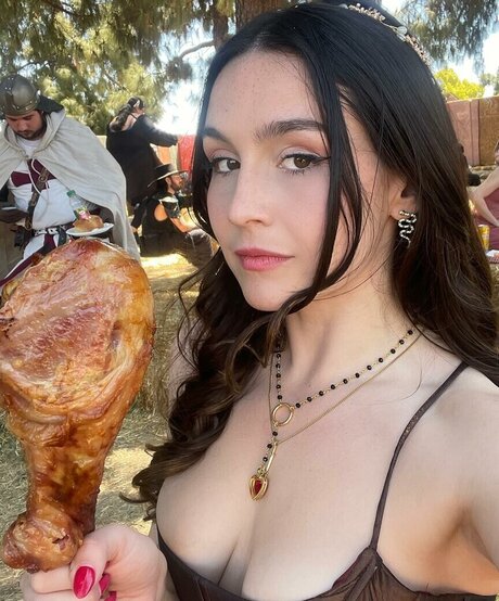 Olivia DeLaurentis ポルノスター パーフェクト 写真