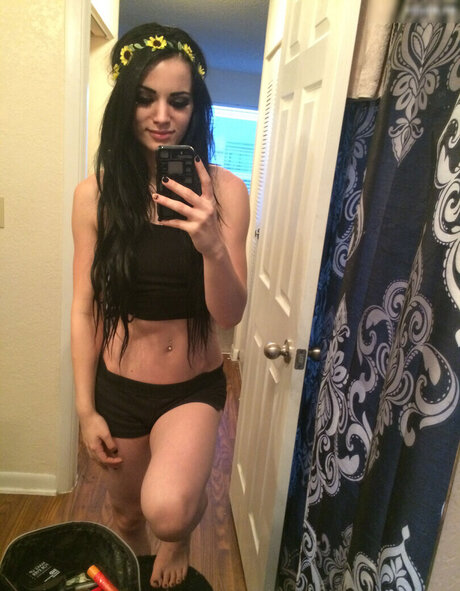 Saraya Jade Bevis ポルノスター 素敵 画像