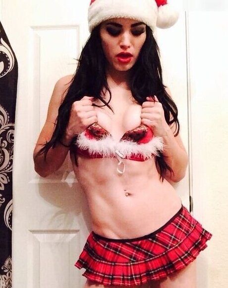 Saraya Jade Bevis ヌードスター 写真