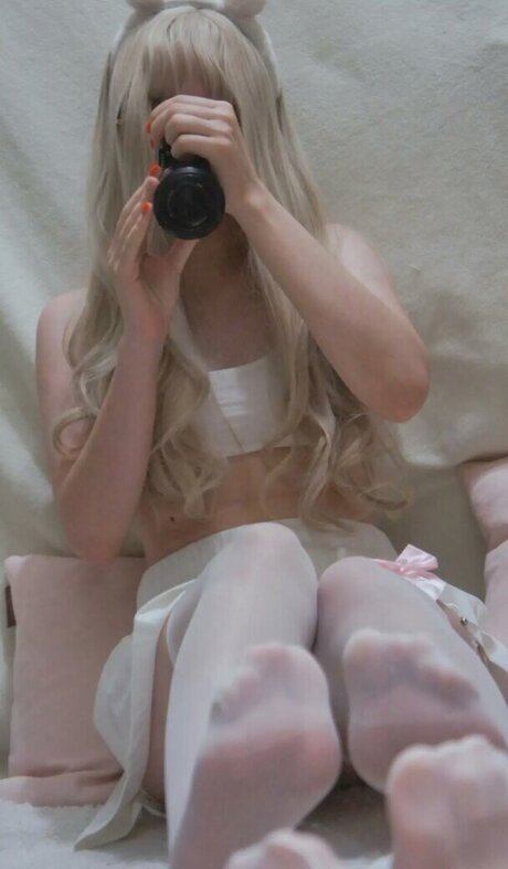 Lolo4ka スター 裸 画像