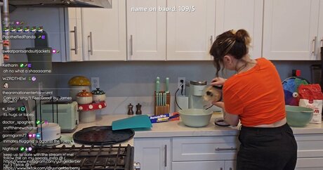 金髪の小柄なOnlyFans 無料ポルノ 写真