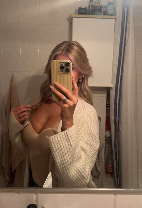 Sophie Schnur アートスター 写真