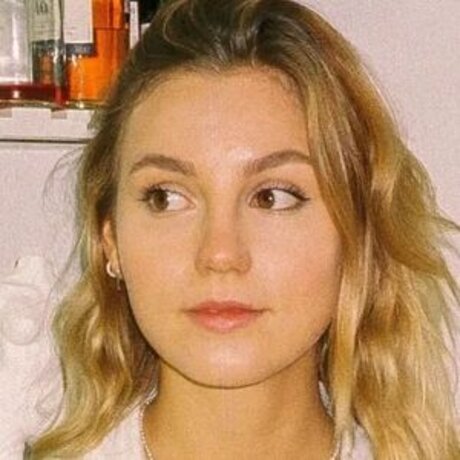 vicky2203 profile image