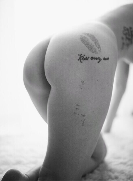 Mrs Fiestaa 美しいモデル ギャラリー