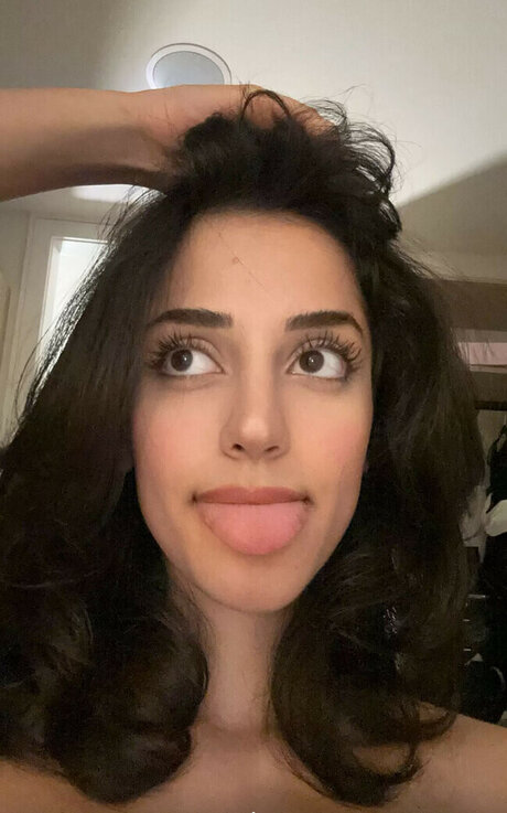 リップスオンリーファンズ ポルノ 写真