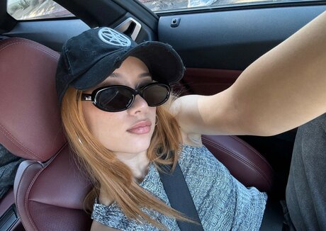 Megan Skiendiel アート女優 写真