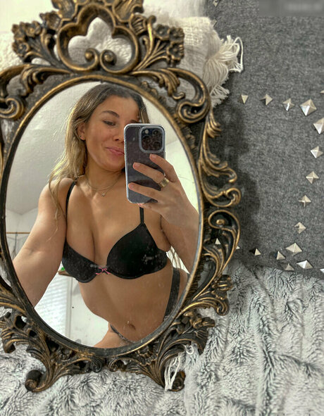 ゲイの若いOnlyFans ポルノ ギャラリー