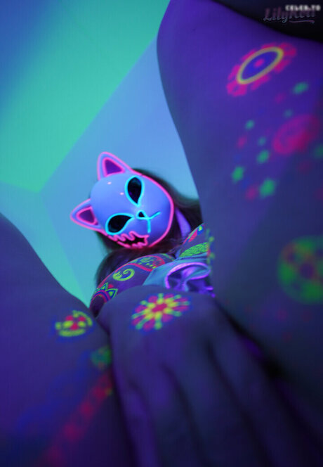 巨乳とお尻のOnlyFans アートヌード 画像