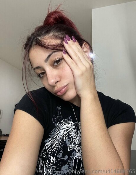 フィーディーオンリーファン セックス 写真