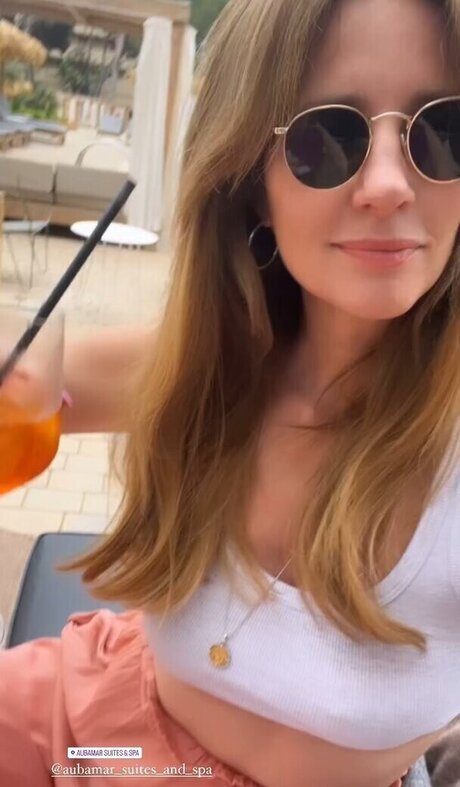 レズビアン ストラップオン OnlyFans 無料ポルノ 画像