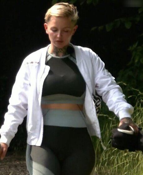 ジーンズのお尻OnlyFans ホットヌード ギャラリー