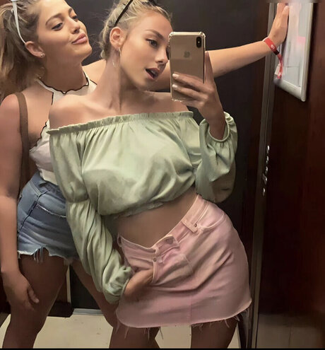 黒人フェムボーイOnlyFans ヌード ギャラリー