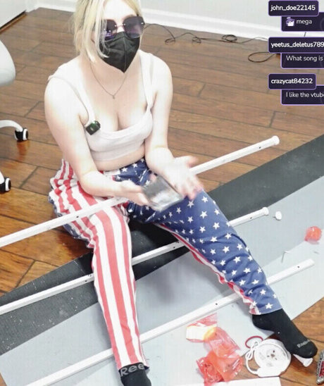 客室乗務員 OnlyFans 裸 写真