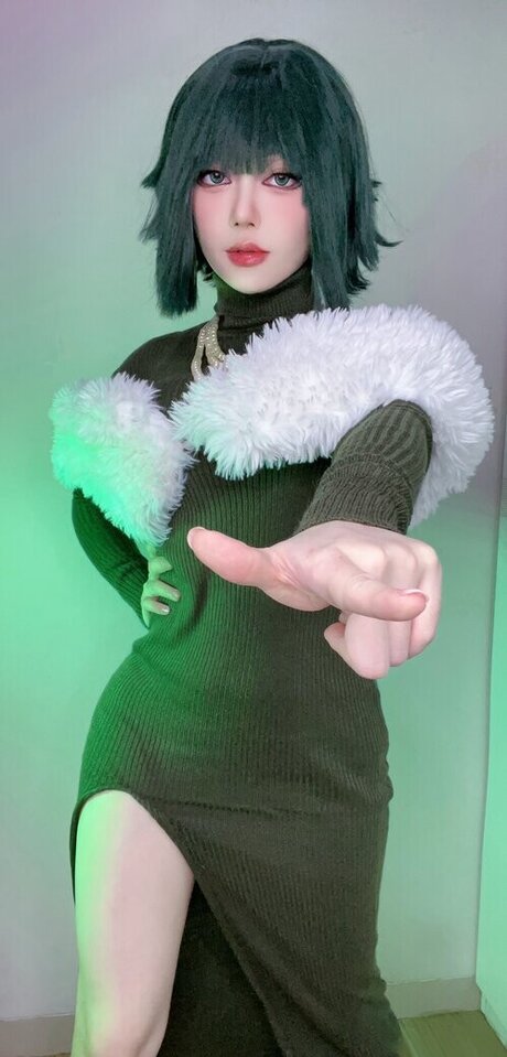 Faixvey ポルノスター 写真