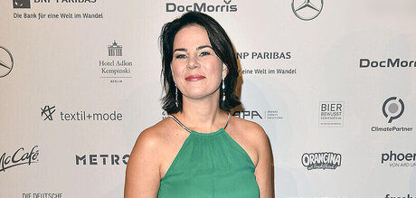 アジアンDP OnlyFans ポルノグラフィック 写真