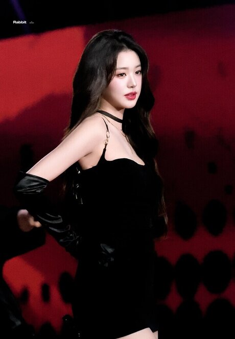 曲線美のティーンズOnlyFans エロチック ギャラリー