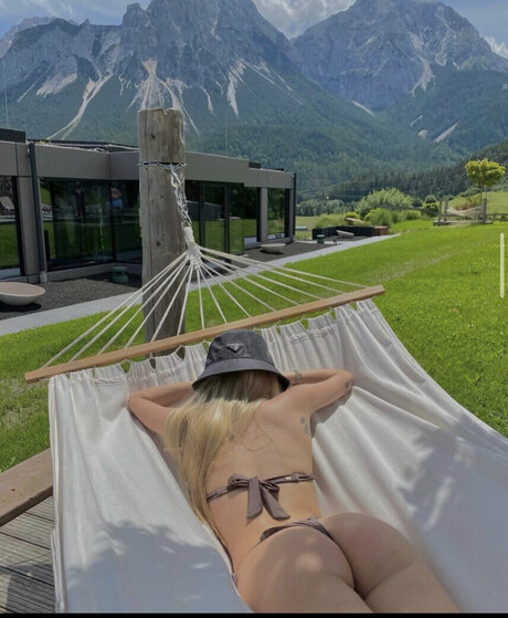 ディスコード トランス OnlyFans 無料 写真