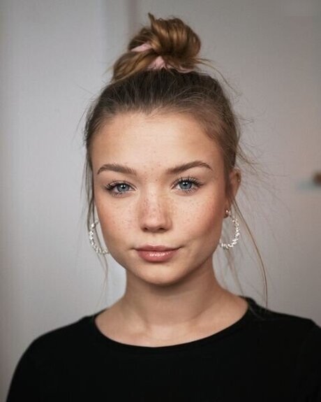 アジア人寝取られOnlyFans セクシーヌード 写真