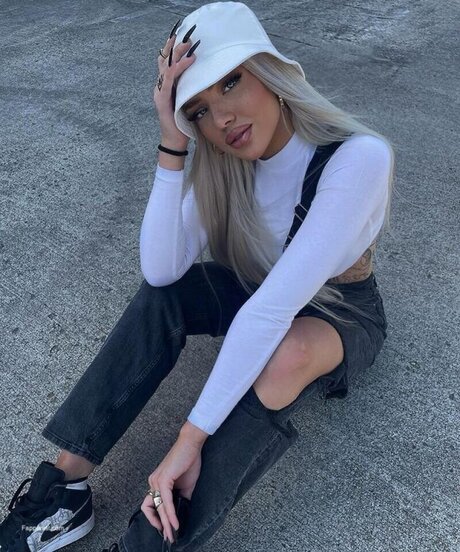 本物の熟女OnlyFans セクシーヌード 画像