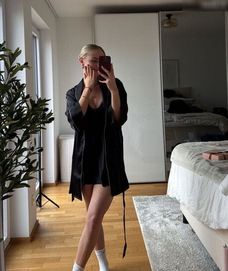 主観視点のアジア人OnlyFans ホット ギャラリー