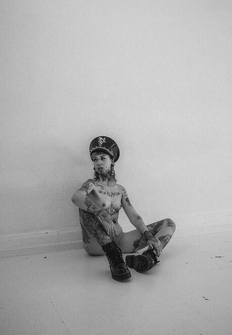 miicky3 0 top profile image