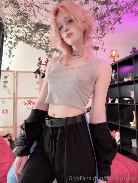 Femboyhami トップポルノスター 写真