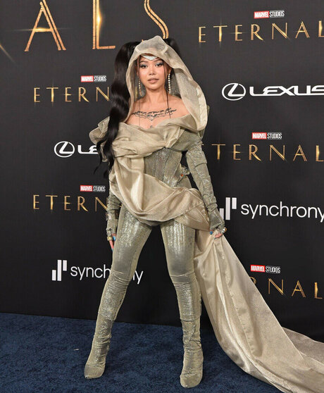 ビキニストリップOnlyFans 美しいヌード 写真