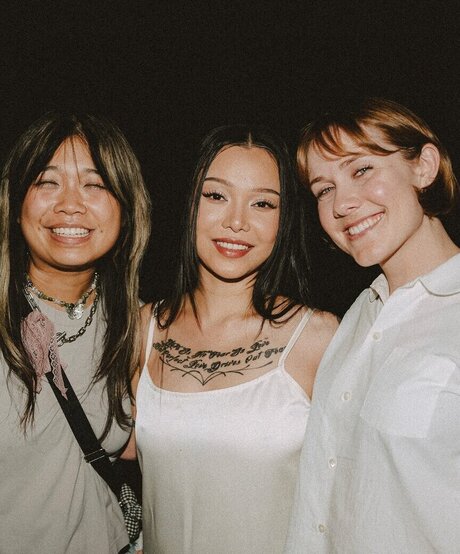 Bella Poarch xxxモデル 画像