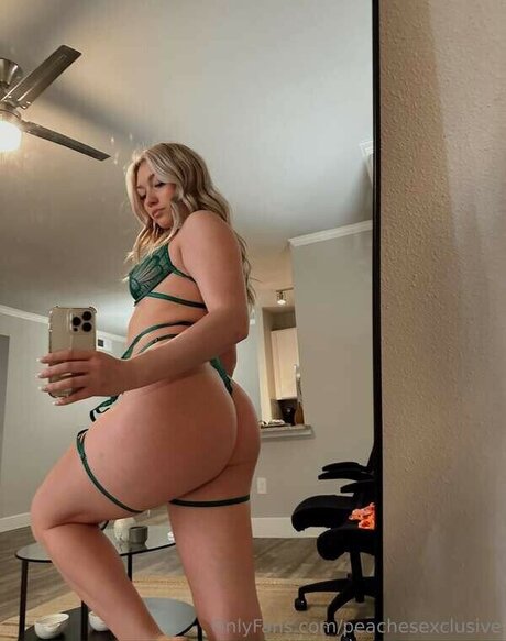 PeachesExclusive セックスポルノスター 写真