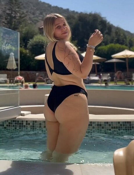 Viky kid ポルノスター アート 写真