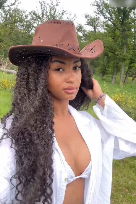 姉妹OnlyFans ポルノ 画像