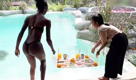 巨乳クーガーOnlyFans 無料セクシー ギャラリー