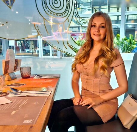 Sarah Milkowski ヌードのポルノスター 写真