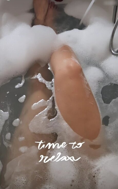 Sarah Milkowski 無料モデル アーカイブ