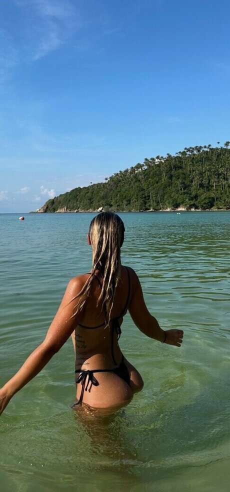 Alina Wachinger セックスモデル 画像