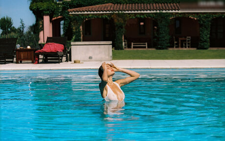 水中オンリーファン 無料セクシー 写真