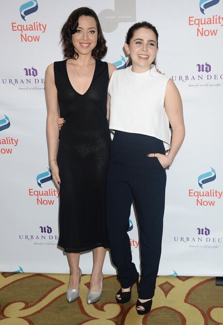 OOPS International HDスター 写真