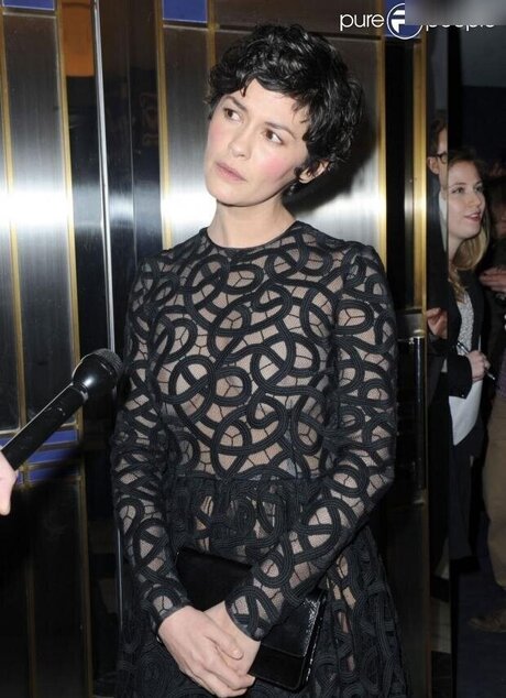 バイセクシャルカップルのOnlyFans セクシー 写真