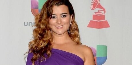 OOPS International ヌードモデル 画像