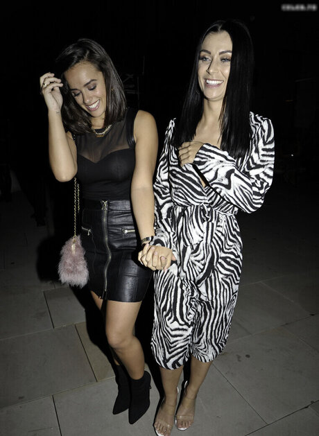 ライブストリーミングOnlyFans アートヌード 写真