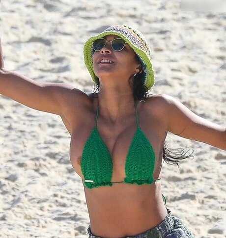 ゲイの若いOnlyFans セクシー裸 画像