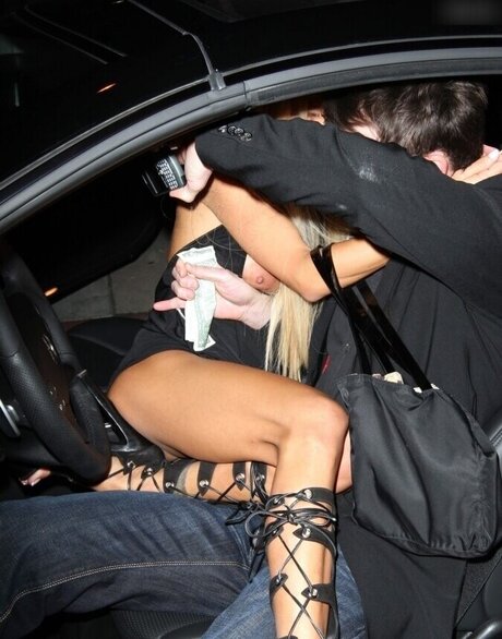 お金 OnlyFans セクシー ギャラリー