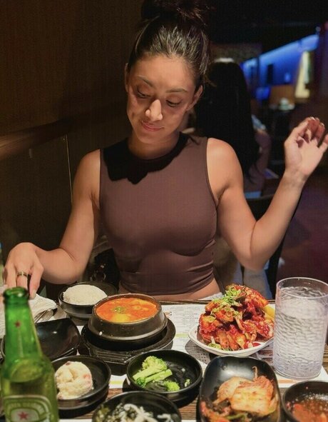 Jenny Chiu ホットなモデル 写真