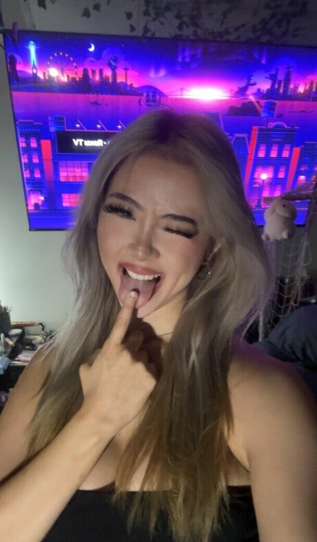 Kristina Koga ホット女優 画像