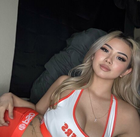 乱交OnlyFans 無料裸 写真