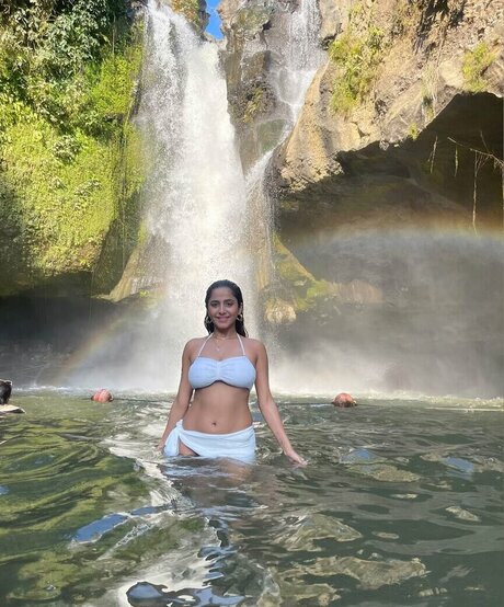 ナイロン足 OnlyFans アートポルノ 写真